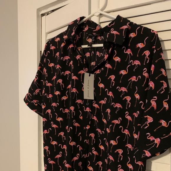 NWT Beachy flamingo button up - Picture 2 of 6